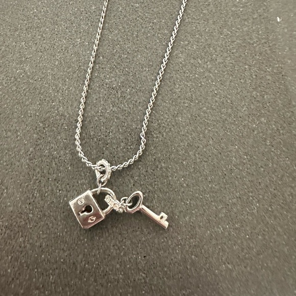 Swarovski crystal lock and key necklace - Picture 4 of 4